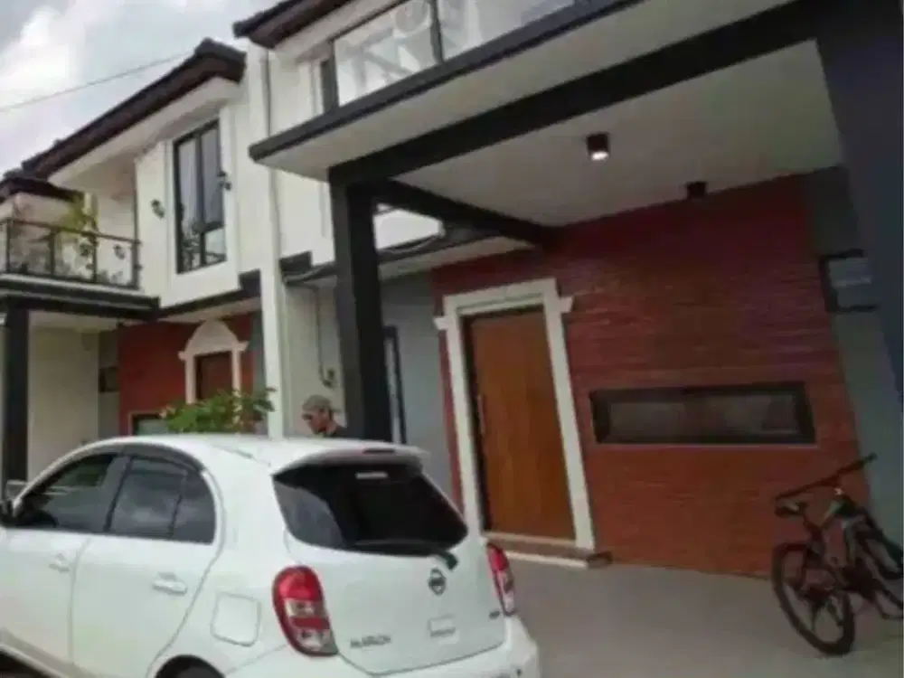 Investasi Villa Batu Dekat Alun-Alun | 4 KT, Rooftop & Kolam Renang Pribadi