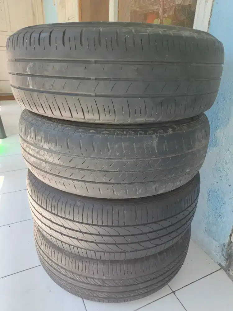Ban bekas ukuran 205 65 R16