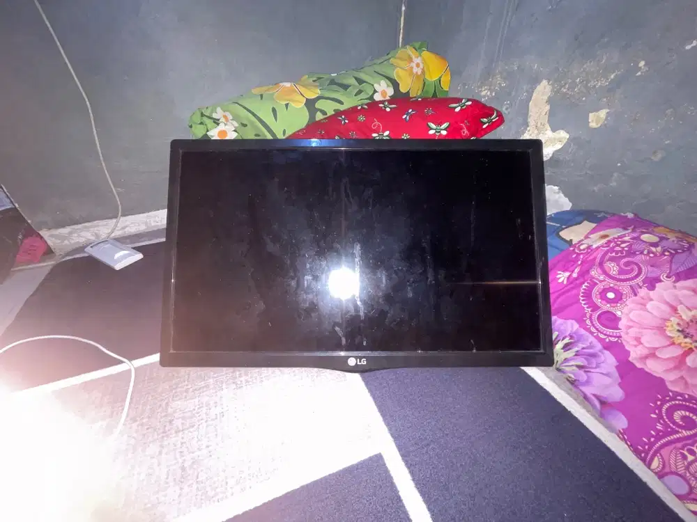 Jual tv Lg 24 inch,mines kabel power kondisi masi aman