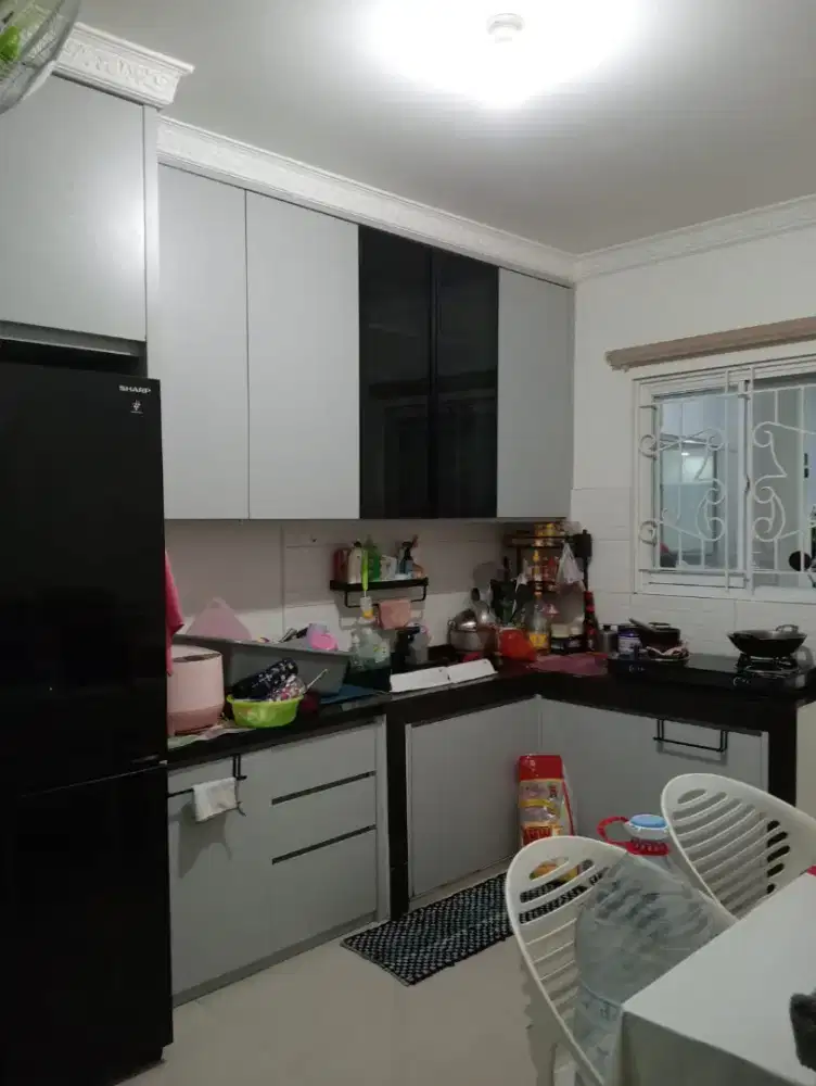 Jual butuh rumah di perumahan graha 10 Condet