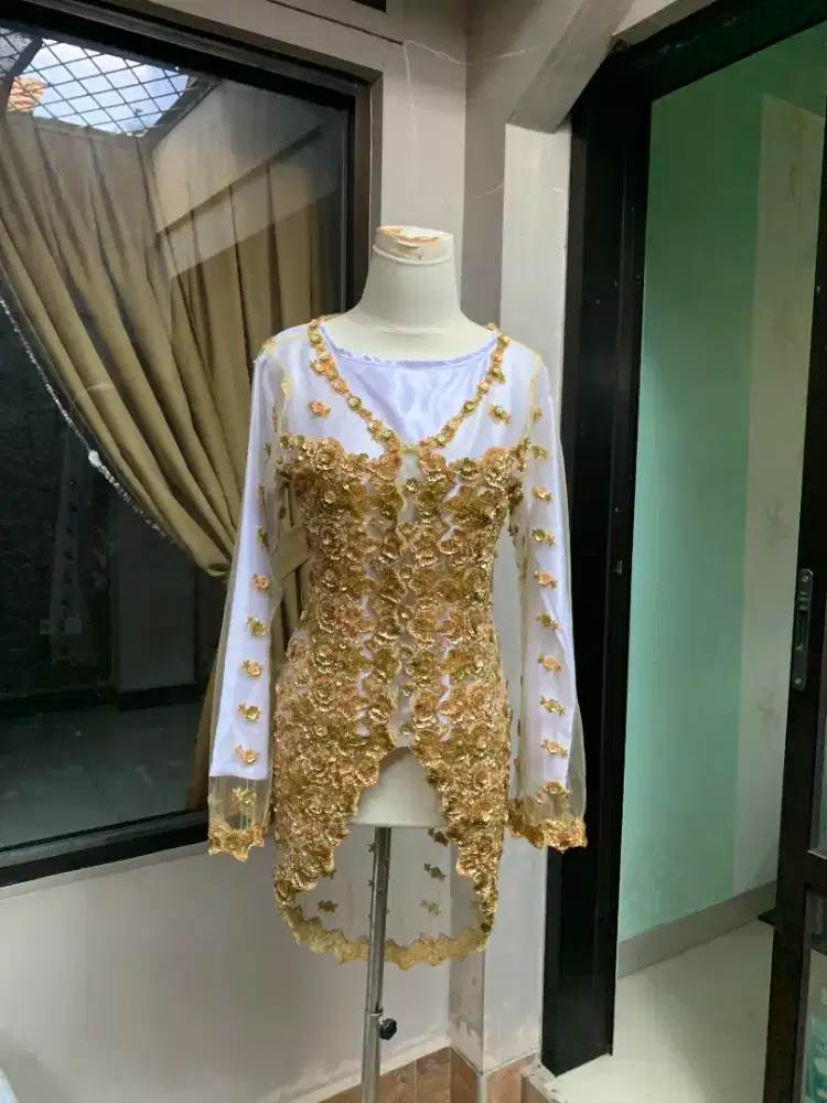 Preloved kebaya