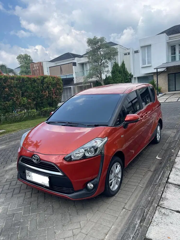 Toyota Sienta G matic 2016