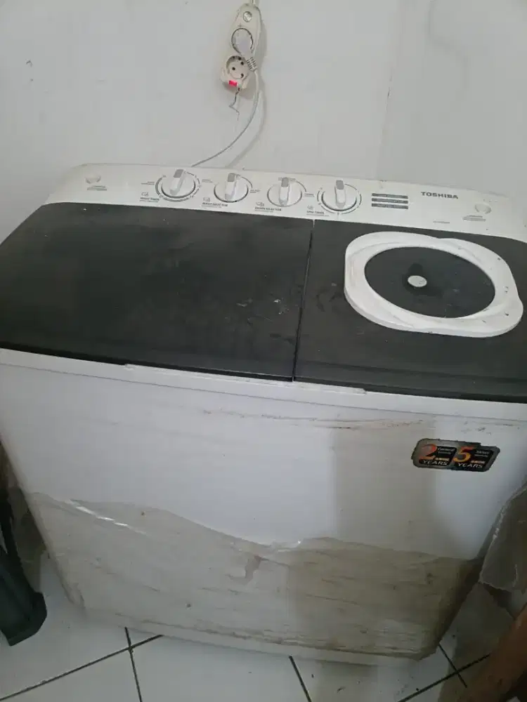 Mesin cuci Toshiba 2 Tabung