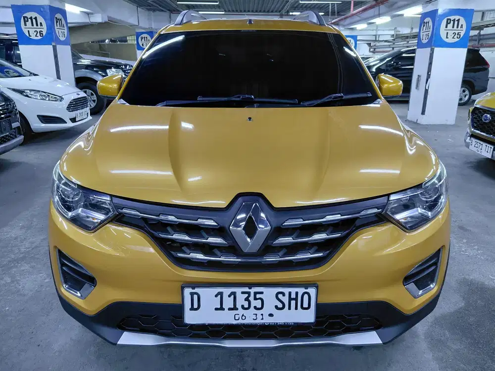 Renault Triber RXZ 2022 AT LowKm FullOriginal