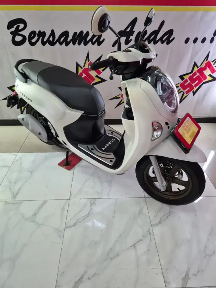 Scoopy new prestise pth keyles iss cbs