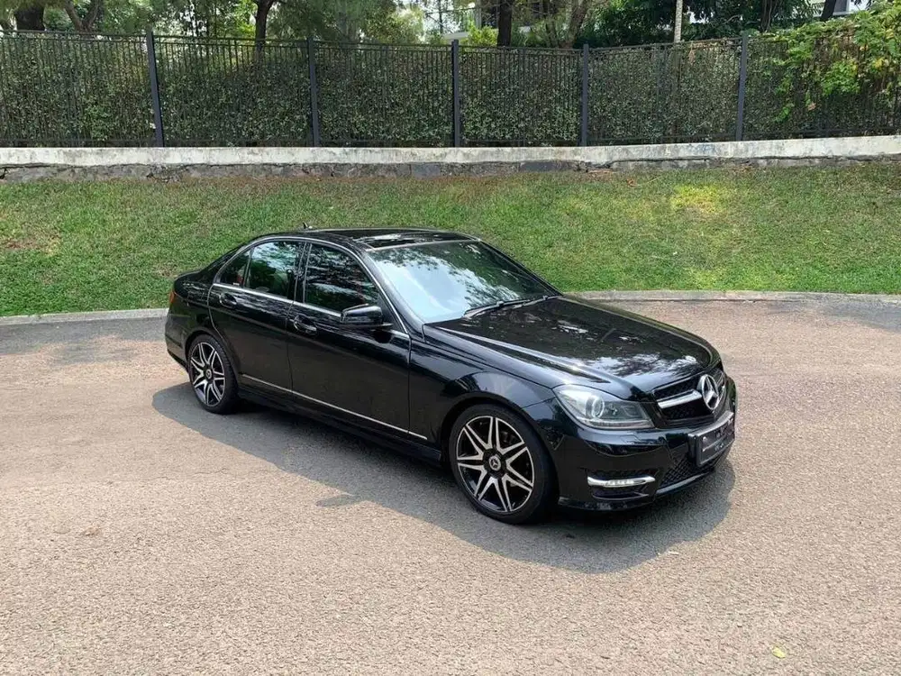 Mercedes Benz C250 AMG Plus 2013.