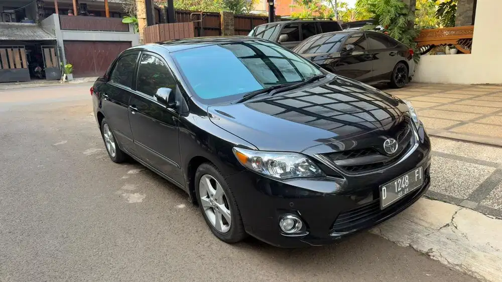 Altis 2.0V  low km antik