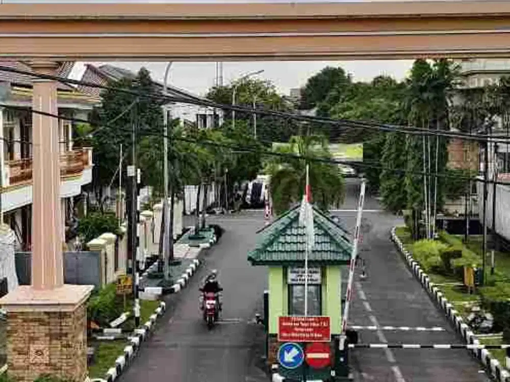 hidden gems living 5 kamar 2 lantai 
taman Buaran indah duren sawit