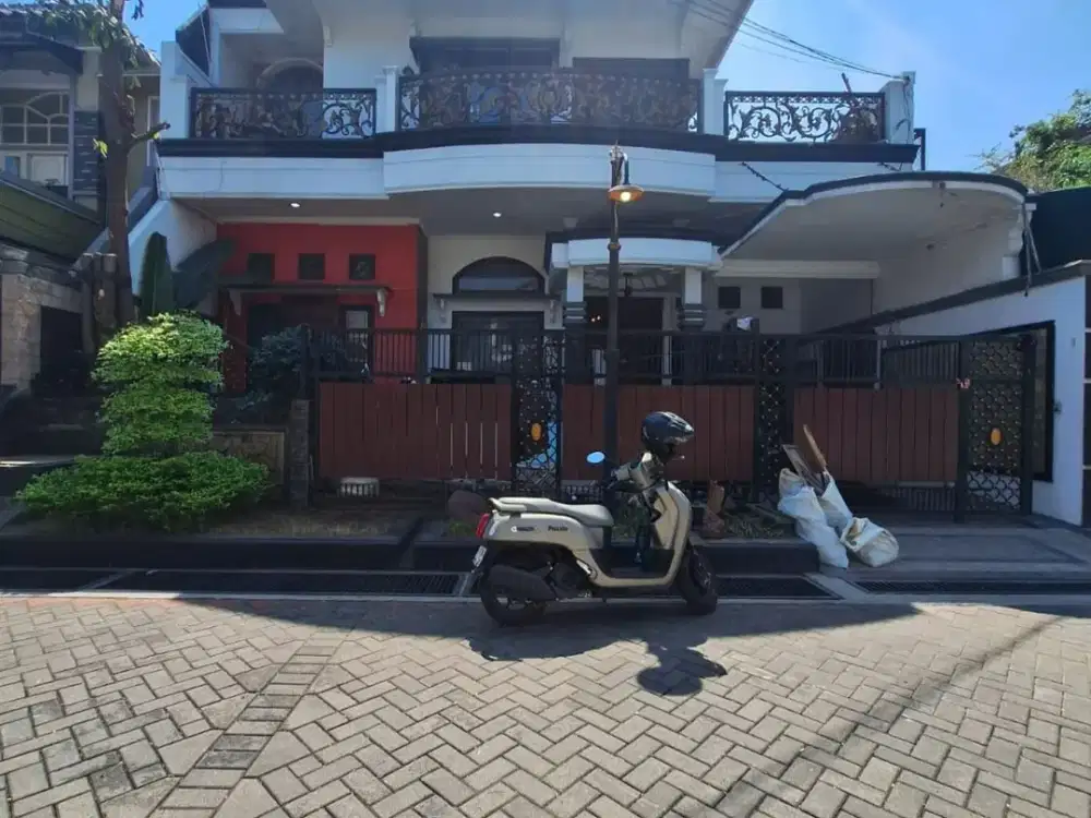 TERMURAHH, TERIMA RENOVASI  Rumah Mewah, Lokasi Strategis  Jl. Kebonsari Elveka Kebonsari, Gayungan, Surabaya.