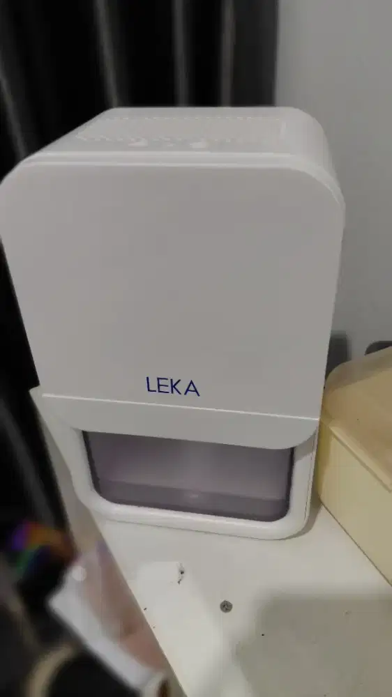 LEKA DEHUMIDIFIER