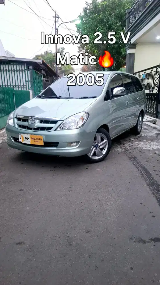 Toyota Innova 2.5 V Diesel AT Istimewa