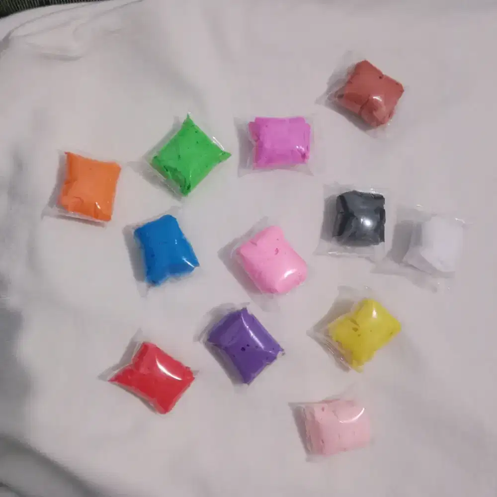 CLAY WARNA WARNI