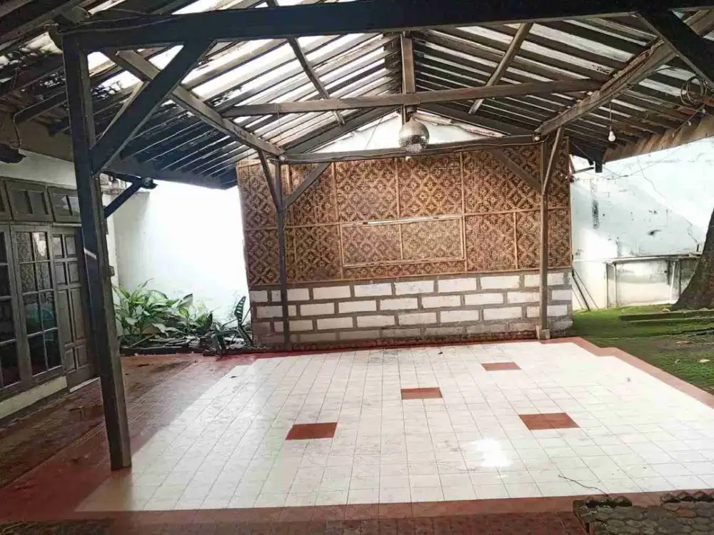 Di Jual Rumah Hitung Tanah di Raya Boulevard Galaxy Jakasampurna Bekasi Selatan