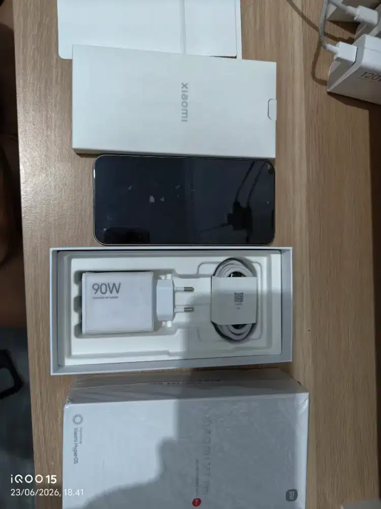 Xiaomi 15T pro mocha gold