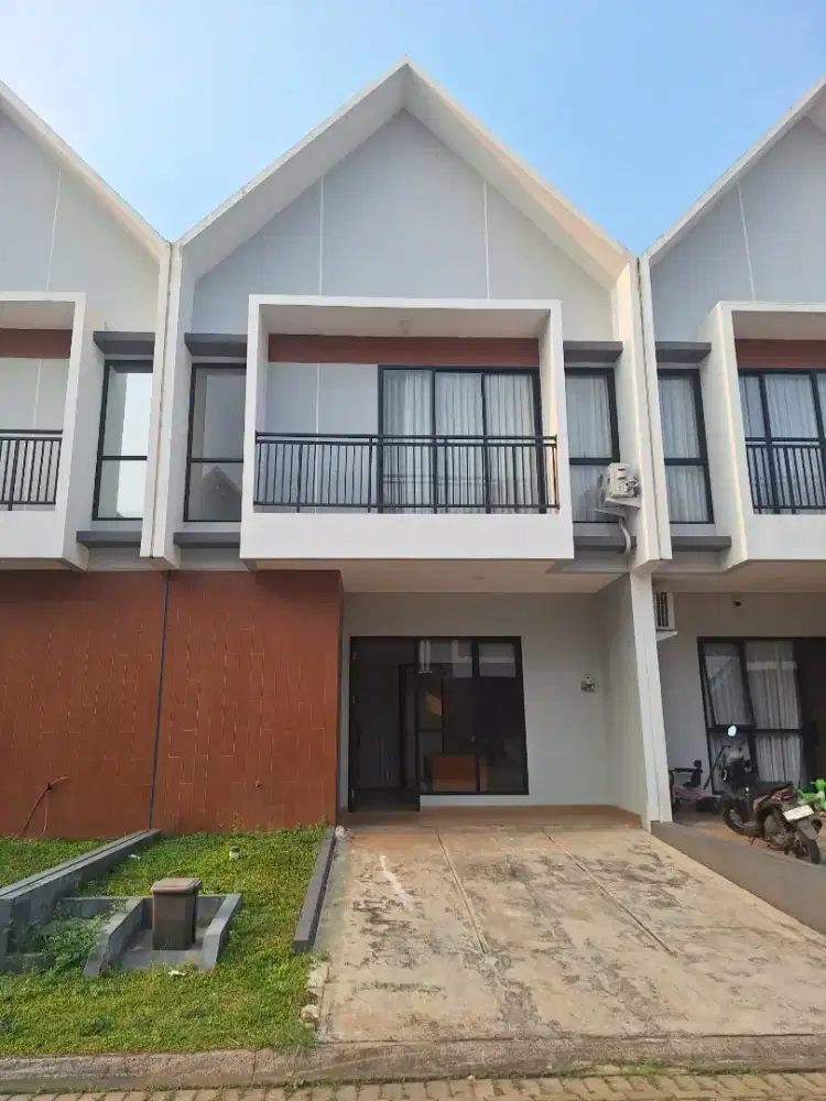 Rumah 2 Lantai dekat Lippo Karawaci