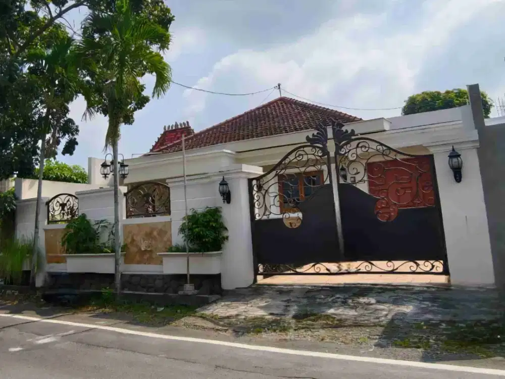 Dekat AKPOL, Rumah Bagus & Luas Papandayan Gajahmungkur