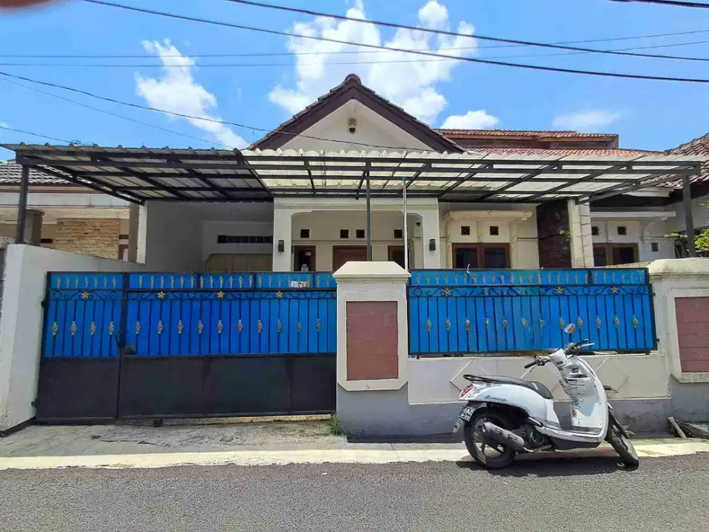 rumah terawat luas 174 di komplek batu indah dekat batununggal
