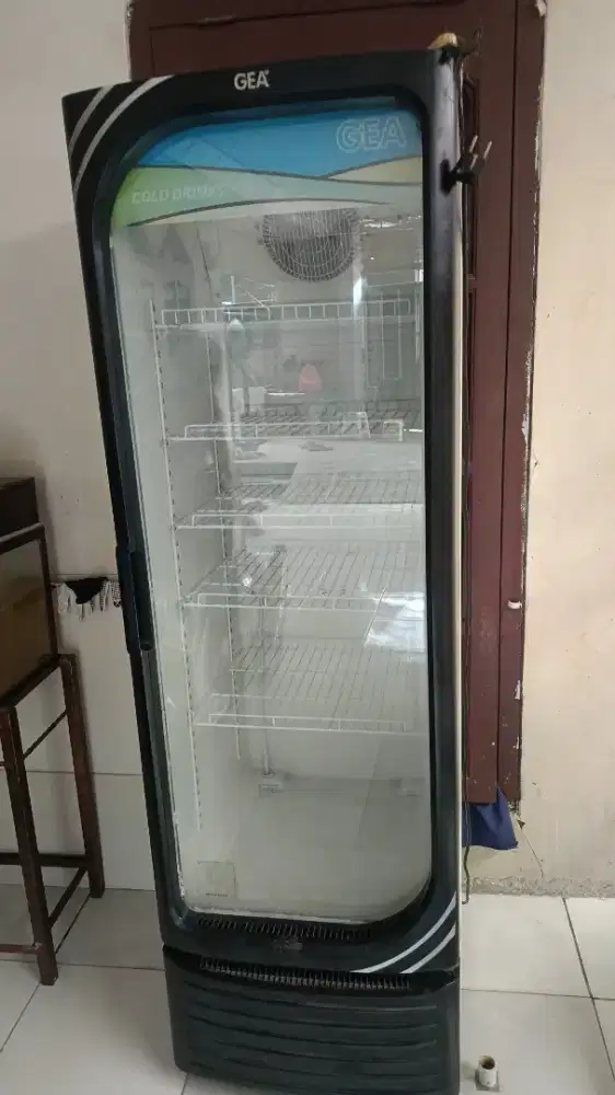 JUAL CEPAT Showcase GEA 360L 5 Rak