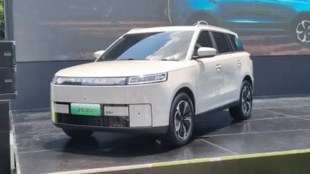 JAECOO J5 PREMIUM