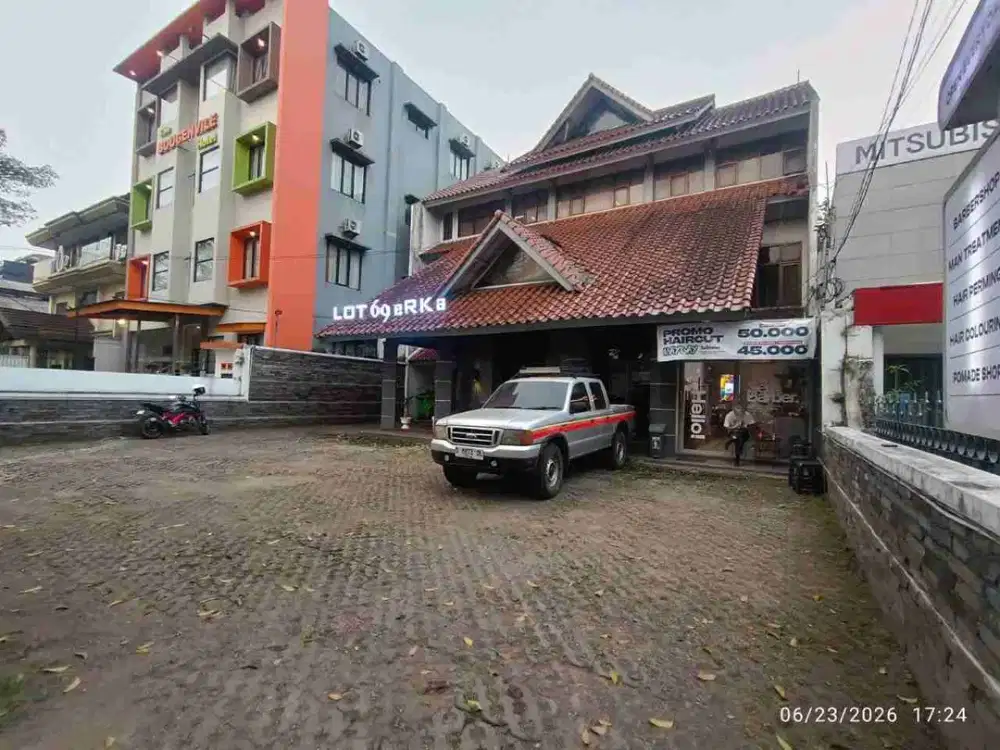 Rumah Gedung di Mainroad Pelajar Pejuang Gatot Subroto Kota Bandung
