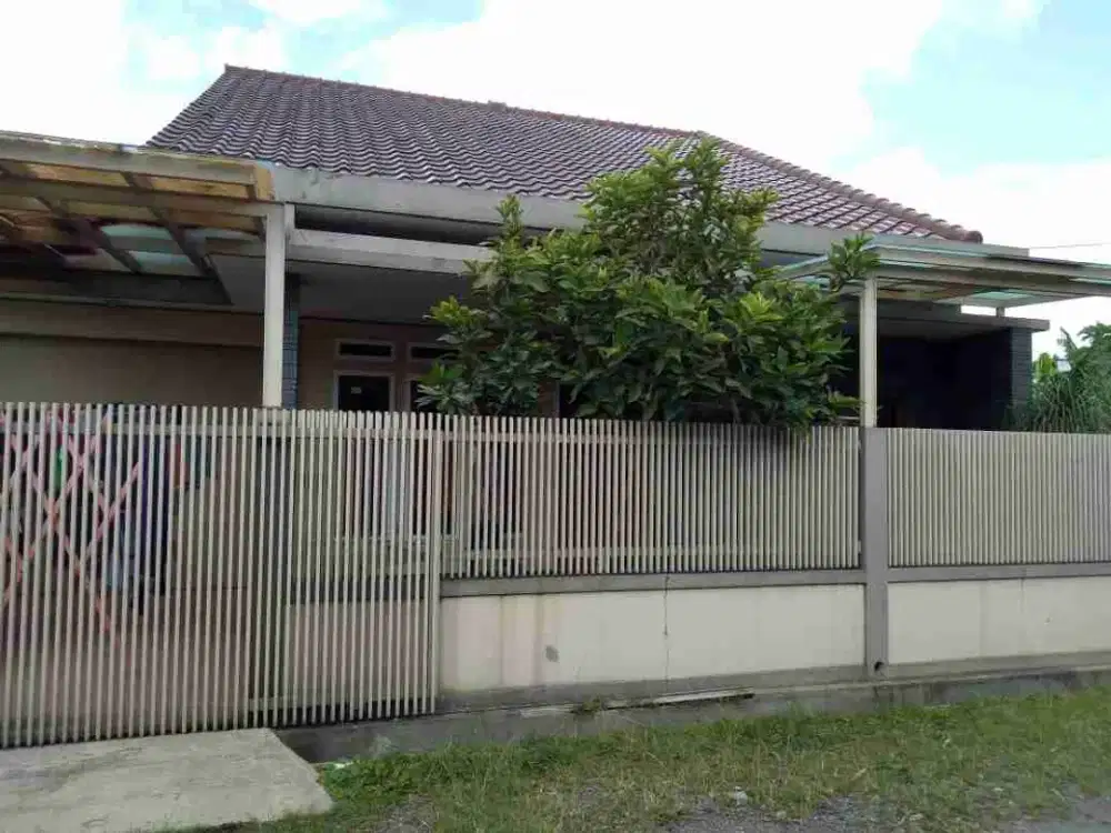 Rumah terawat di Sauyunan Cibaduyut lama Kopo