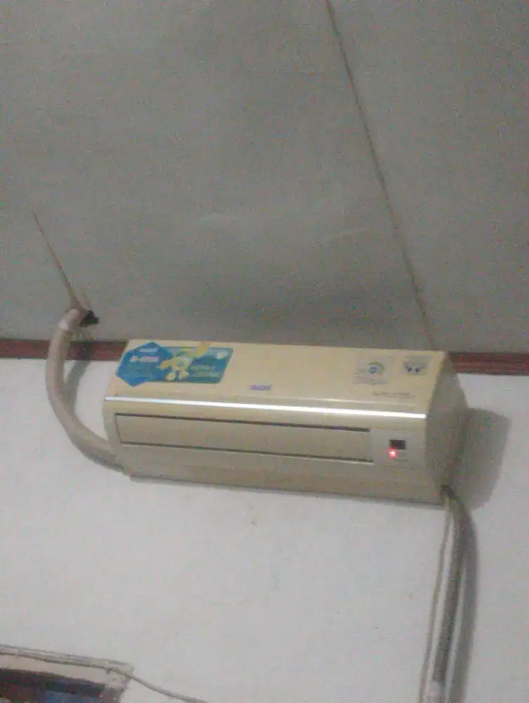 jual ac 1/2 pk merek akari baru isi freon