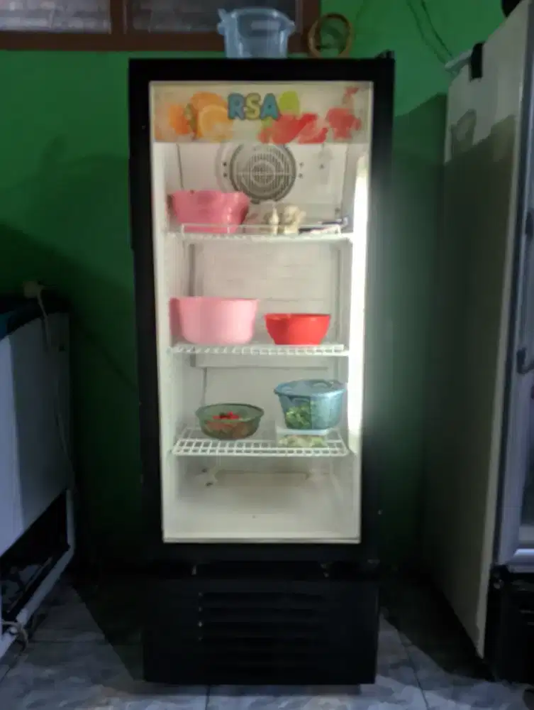 dijual showcase rsa
