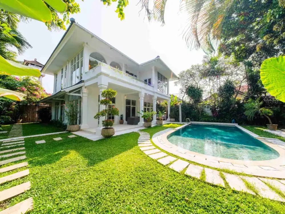 Villa Murah di Batubelig Seminyak Badung Bali