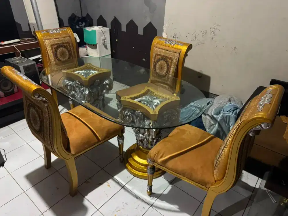 Meja makan jati set kaca