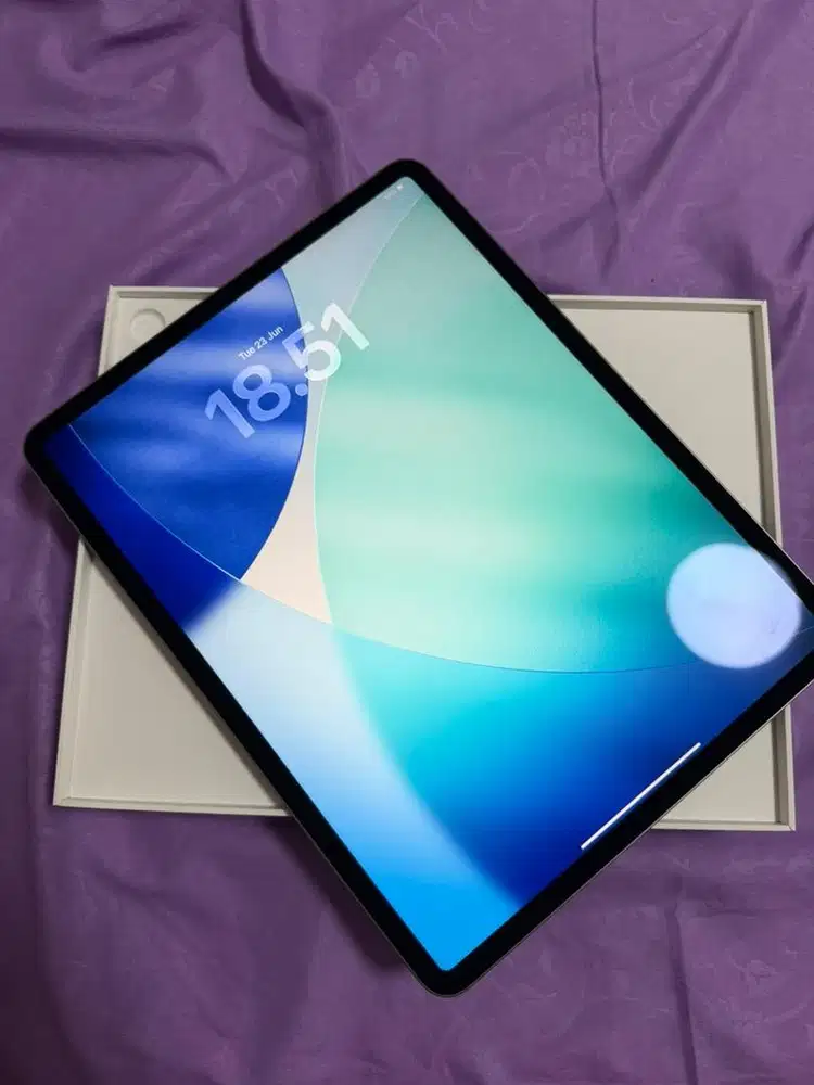 iPad Air 13-inch (M3) 256GB Space grey BNOB Resmi