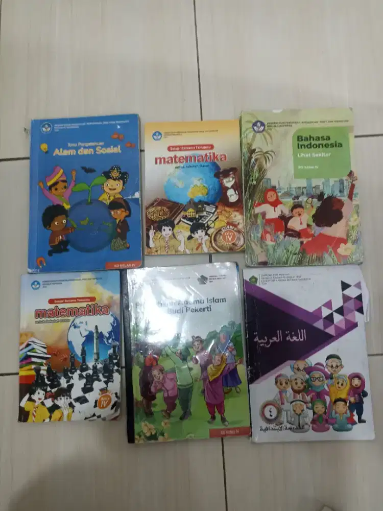 Buku pelajaran kelas 4