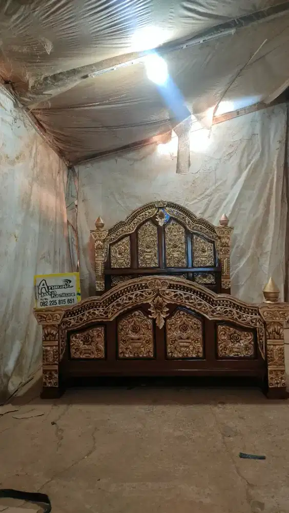 Tempat tidur ukir gebyok full kayu jati