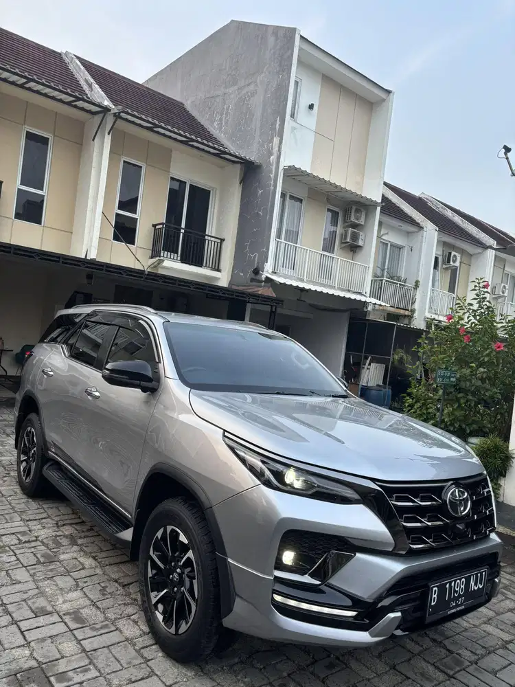 Toyota Fortuner GR 2.8 Diesel 2022 Automatic..Km 46ribu record..Cash