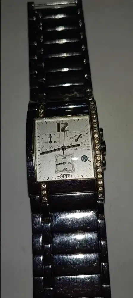 Dijual Jam Tangan Chrono Stainless Steel merk ternama Esprit Original.