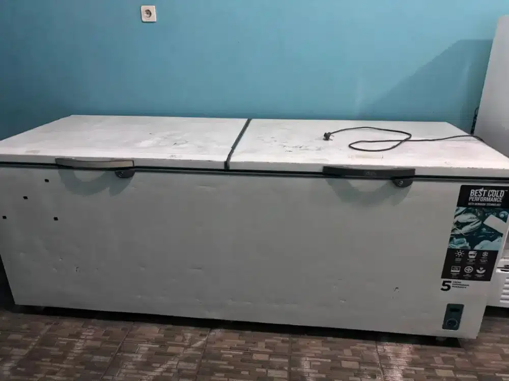 Dijual Freezer GEA Kapasitas 1000 Liter