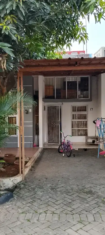 DIJUAL RUMAH SECOND DI GRAND TUPAREV LUAS TANAH 75M2 PASAR SEWA RAMAI