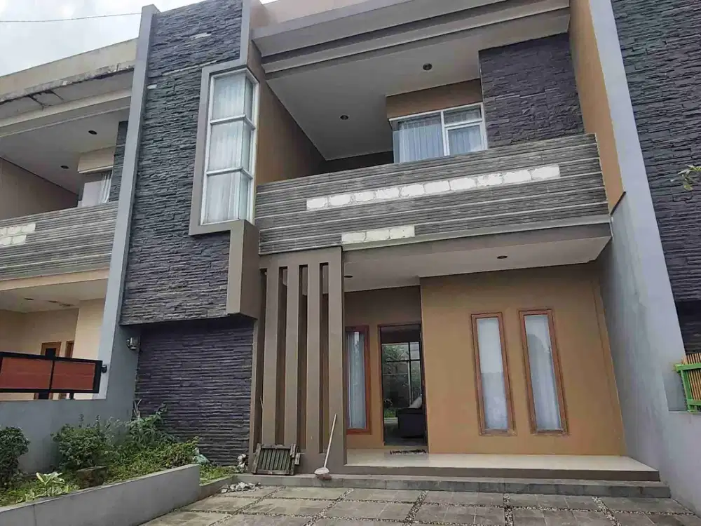Rumah Villa di Lembang Kolmas dekat Park Zoo