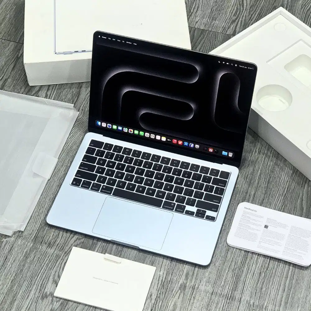 BH 98% MACBOOK AIR M4 16GB/256GB GARANSI IBOX ON