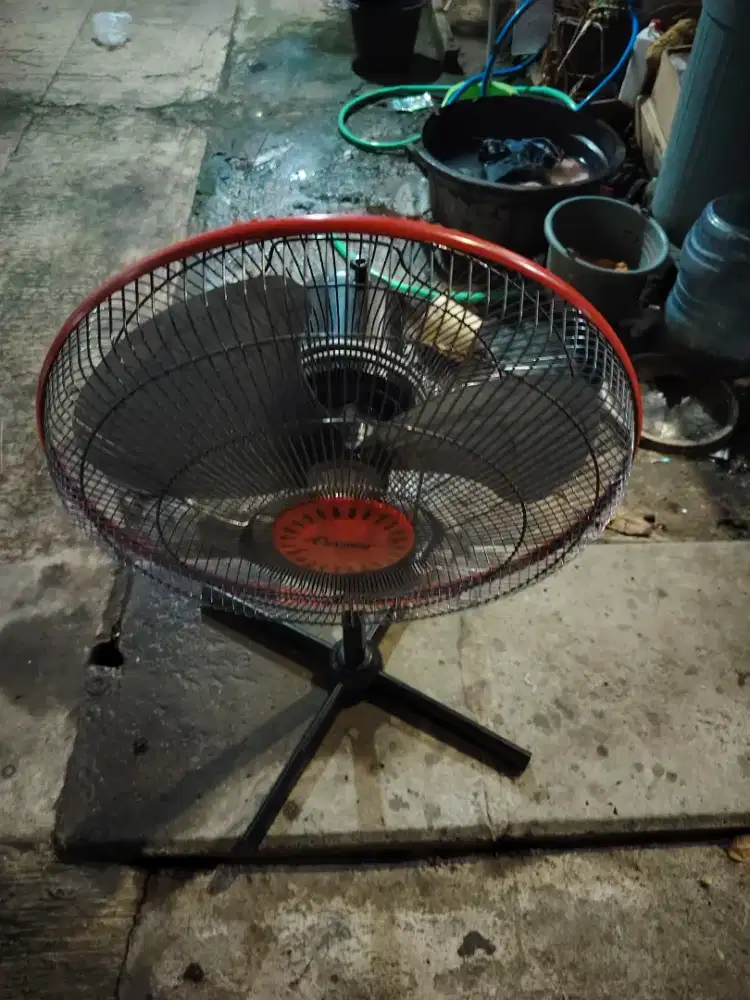 Dijual kipas angin merk COSMOS