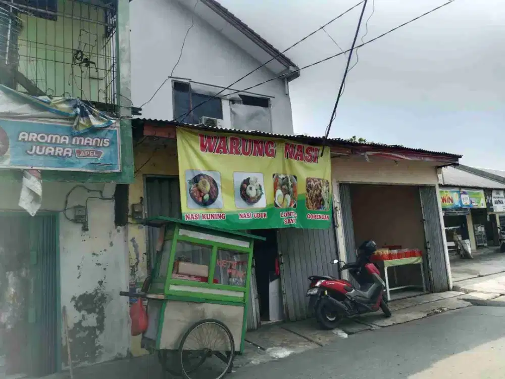 rumah 2 lantai plus 2 kios di pinggir jalan jatiasih bekasi