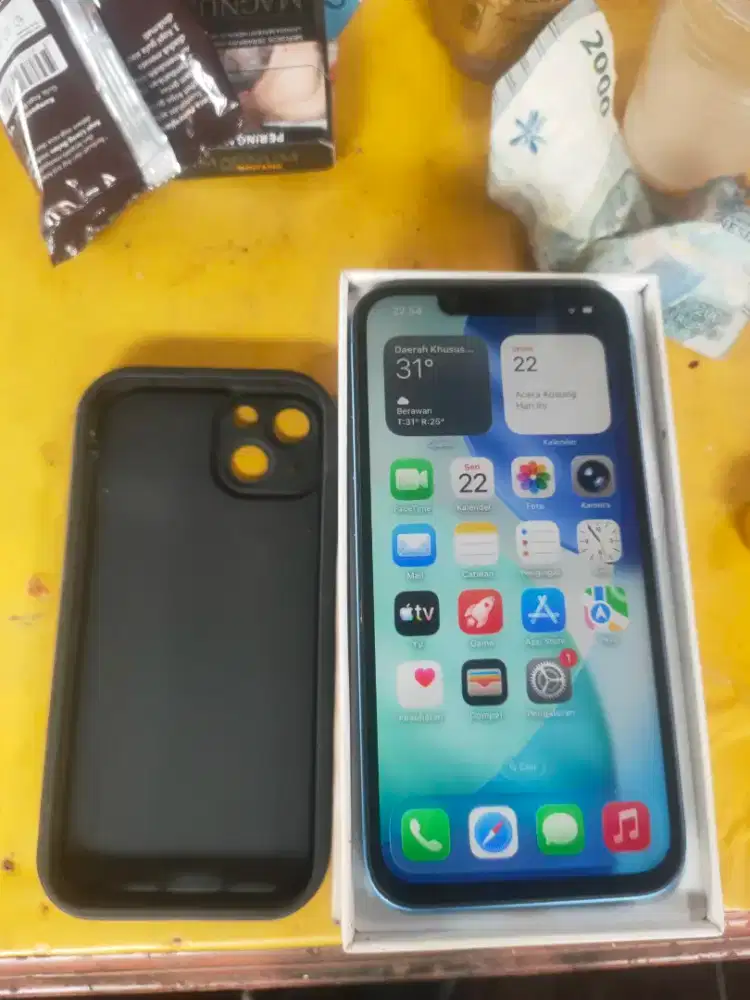 iPhone 13 128 blue