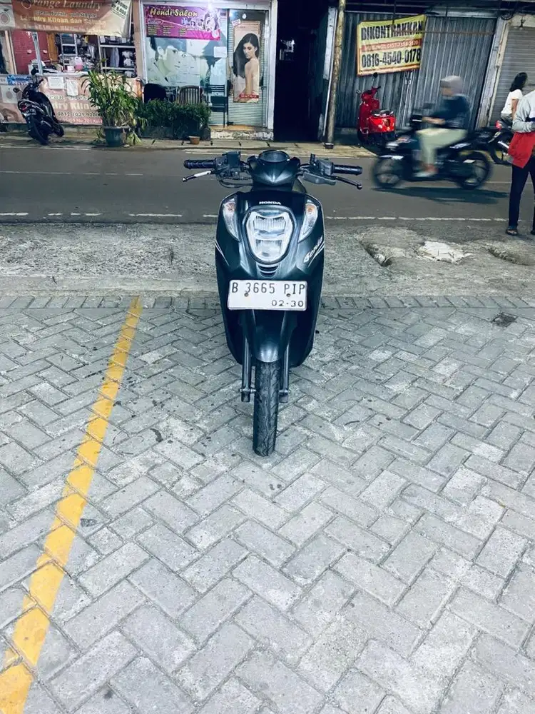 Genio bekas tahun 2020 pajak panjang 02 2027 plat s/d 2030