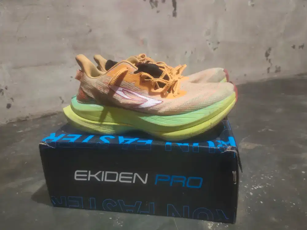 Sepatu 910 ninten geist ekiden pro