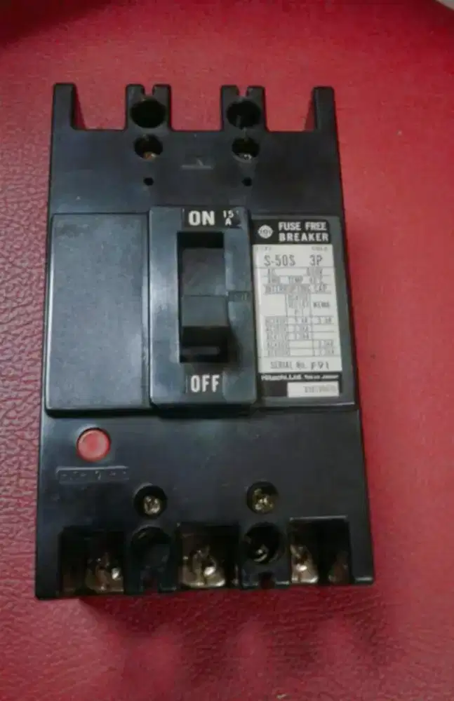 Mccb/circuit breaker hitachi S-50S  3P  15A. 600V