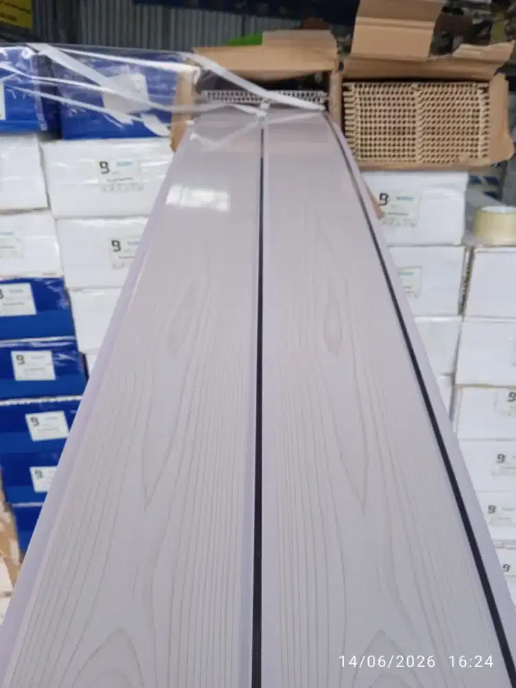 Menjual matrial plafon PVC gelosiy lebar 20cm panjang 4m & 6m tebal