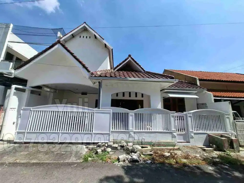 Dijual Rumah Tingkat 1,5 Lantai Baru Selesai Renovasi Daerah Pleburan, Semarang