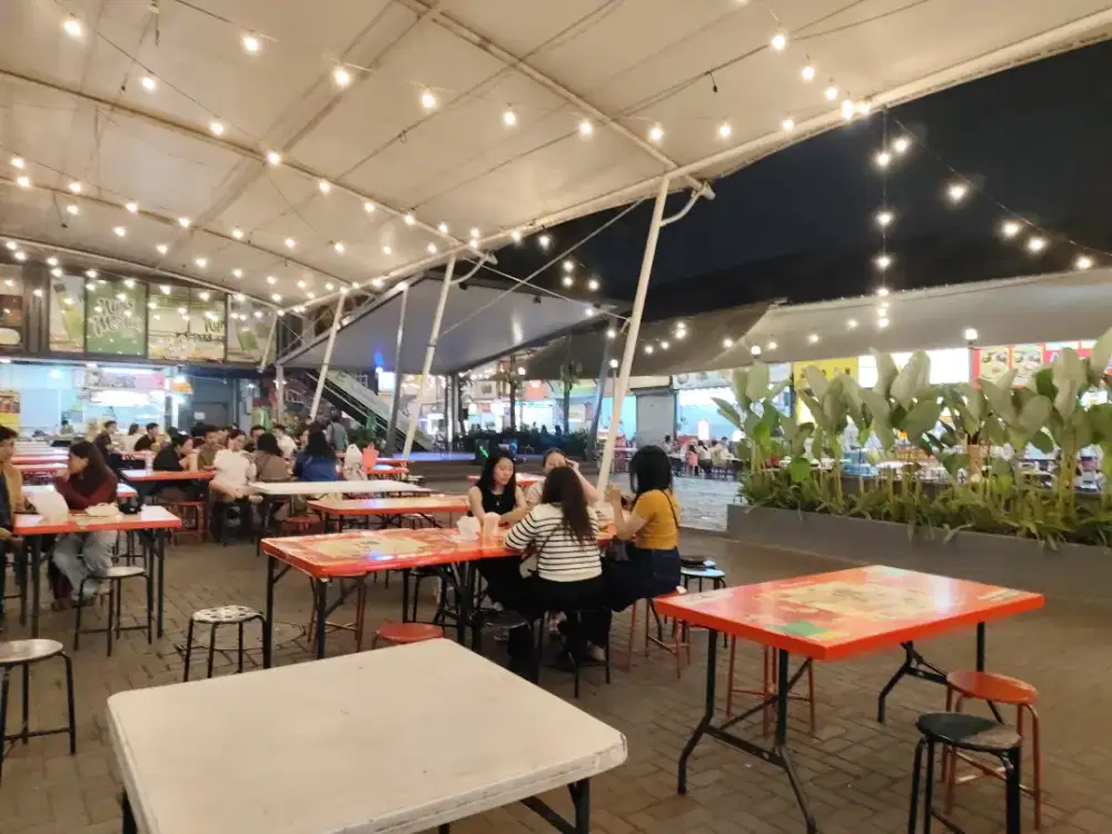 Di cari karyawan bantu jualan makanan