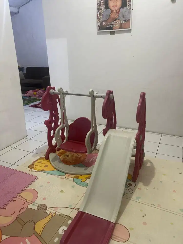 Set perosotan anak