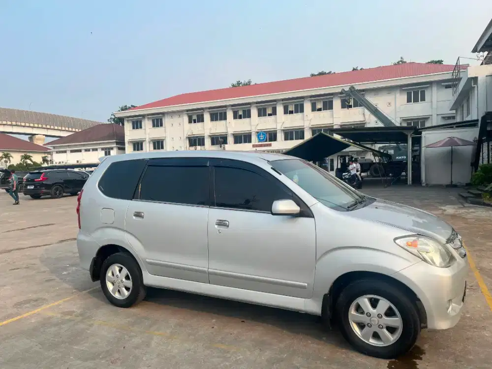 TOYOTA AVANZA TYPE G (2008) M/T