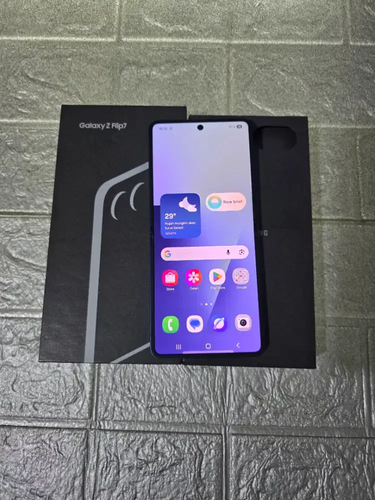 Samsung Z Flip 7 5G 12/512GB SEIN Mulus Normal